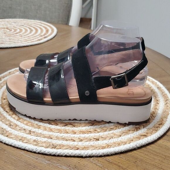 UGG® Women's Braelynn Strappy Sandals Black, Size 9 - Picture 4 of 8